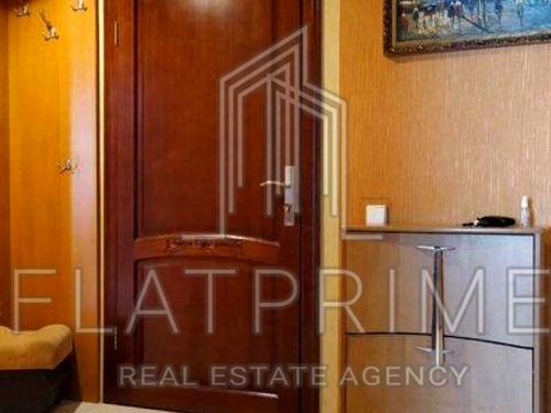 квартира за адресою Саперно-Слобідська вул., 8
