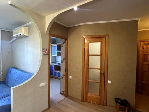 квартира за адресою Киргизька вул., 9д