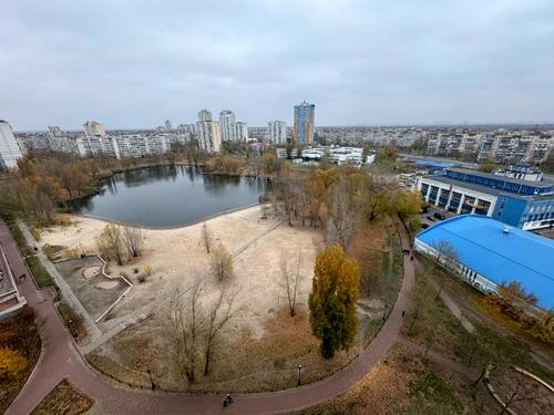комната по адресу Владимира Ивасюка просп. (Героїв Сталінграду), 43-Б