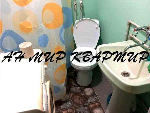 будинок за адресою Ваці, 1