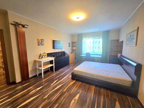 квартира за адресою Коцюбинського вул., 8