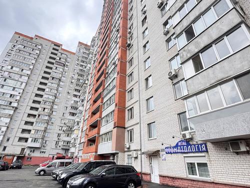 комерційна за адресою Волинська вул., 10