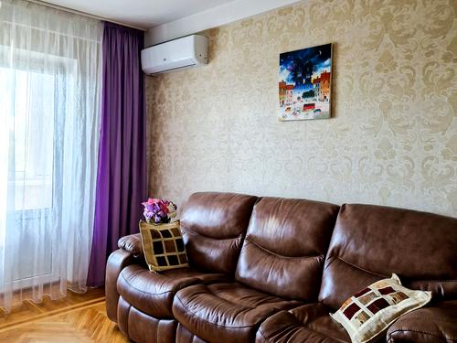 квартира по адресу Ореста Левицкого ул. (Академіка Курчатова), 23