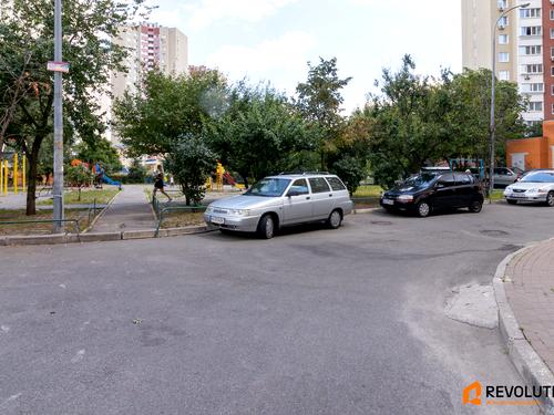 квартира за адресою Милославська вул., 12-А