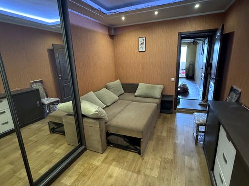 квартира за адресою Ахсарова вул., 1б