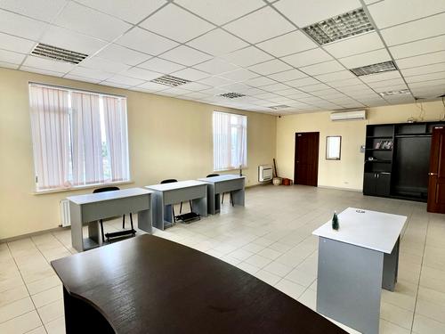 комерційна за адресою 12-та Поздовжня вул., 50