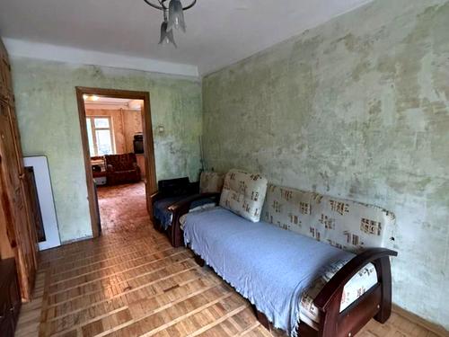 квартира за адресою Сірожупанників вул. (Валентина Сєрова), 34