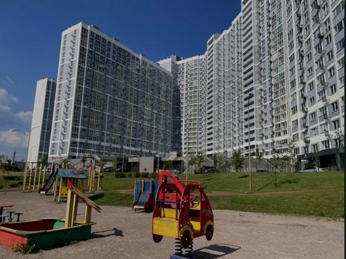 квартира по адресу Ревуцкого ул., 40-В