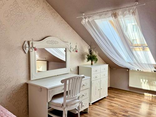 квартира за адресою Соборна вул. (Радянська), 40а