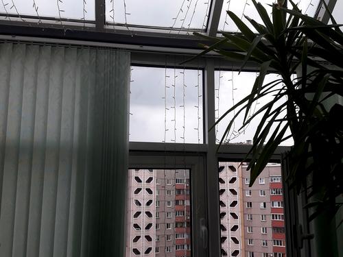 комерційна за адресою Анни Ахматової вул., 16-Б