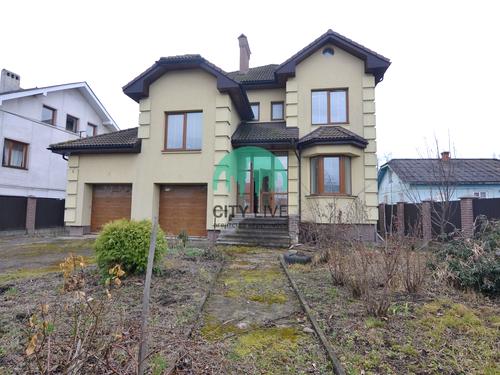 будинок за адресою с. Микитинці, Черепкова, 43