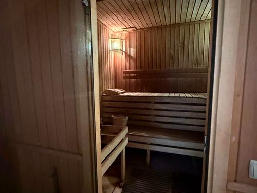 будинок за адресою с. Рожни, садове товариство, 25