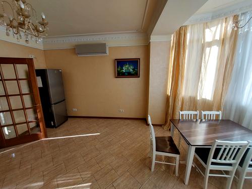квартира за адресою В'ячеслава Чорновола вул., 25