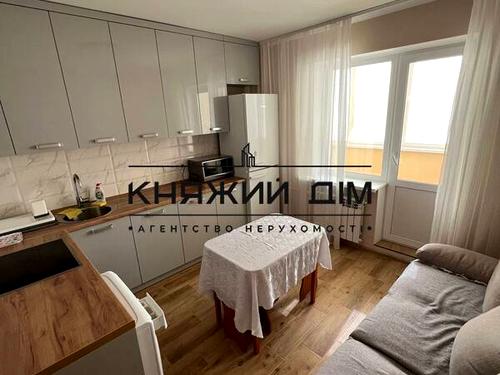квартира по адресу Соломии Крушельницкой ул., 5