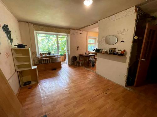 квартира за адресою Космонавтів вул., 31/2