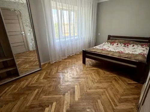квартира за адресою Академіка Заболотного вул., 138