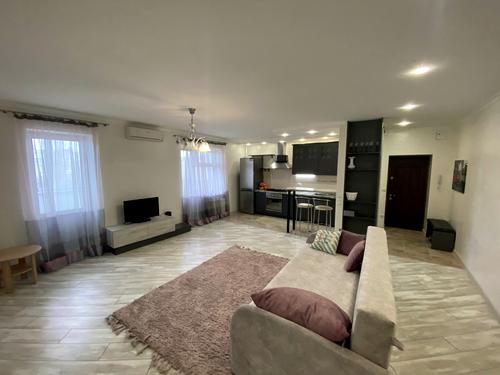 квартира за адресою Садова вул., 36