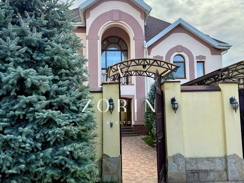 дом по адресу Липова, 10