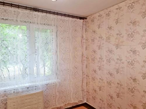 квартира за адресою Космонавтів вул., 12