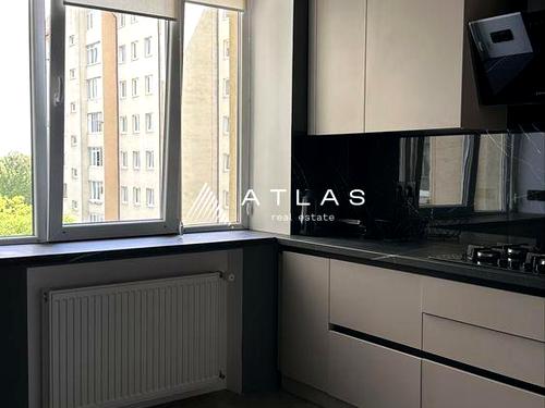 квартира за адресою Залізнична вул., 7