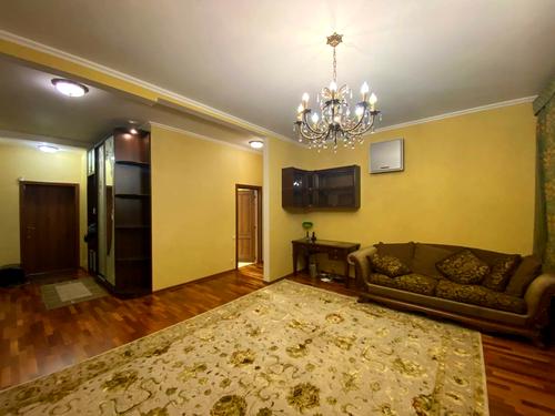 квартира за адресою Старонаводницька вул., 6-Б