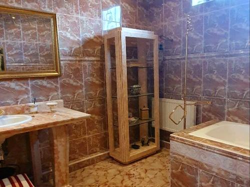 будинок за адресою Айвазовського вул. (Тимірязєва)