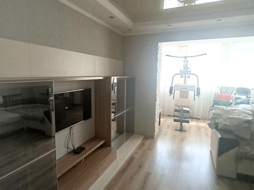 квартира за адресою Академіка Корольова вул., 83/1