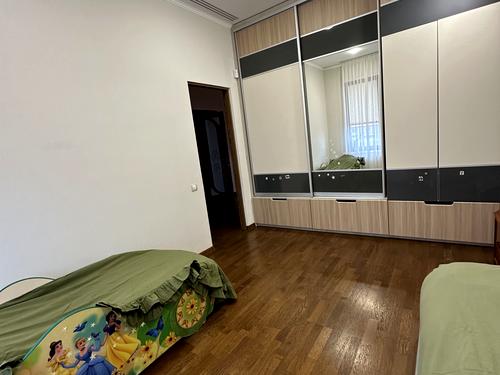 будинок за адресою Центральна вул., 72