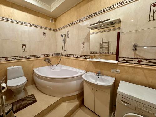 квартира за адресою Дорошенка вул., 71