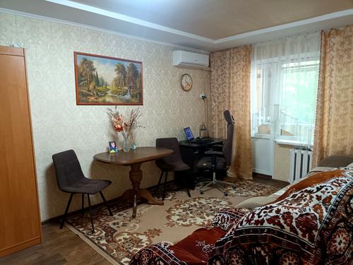 квартира за адресою Івана Мазепи просп. (Петровського), 54