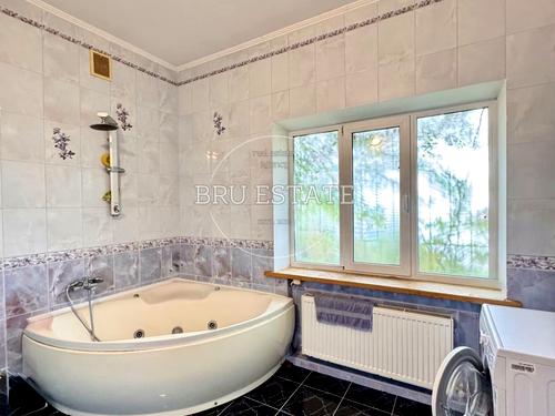 будинок за адресою Курчатова, 27