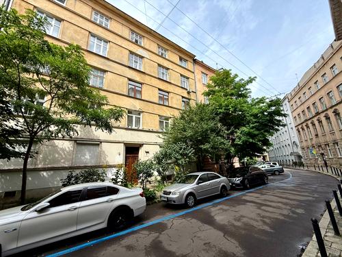 квартира за адресою Ярослава Стецька вул., 8