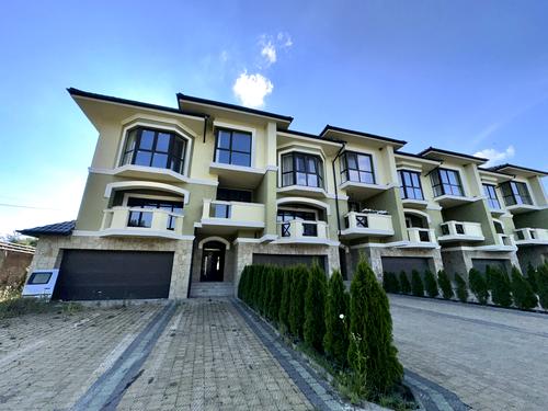 будинок за адресою Курортна вул., 9