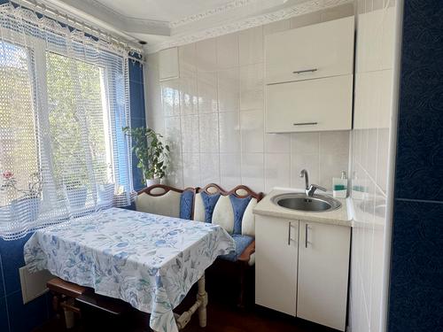 квартира за адресою Космонавта Поповича вул. (Космонавта Волкова), 12-А