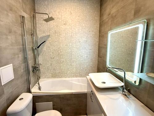 квартира за адресою Боголюбова вул., 32