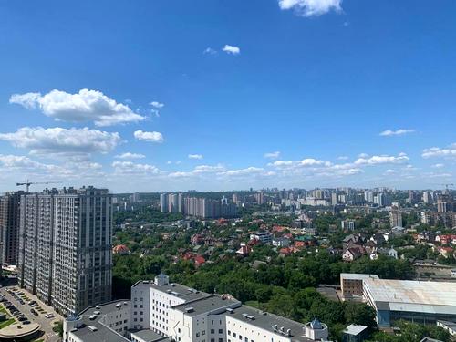 комерційна за адресою Андрія Верхогляда вул. (Михайла Драгомирова), 2-А