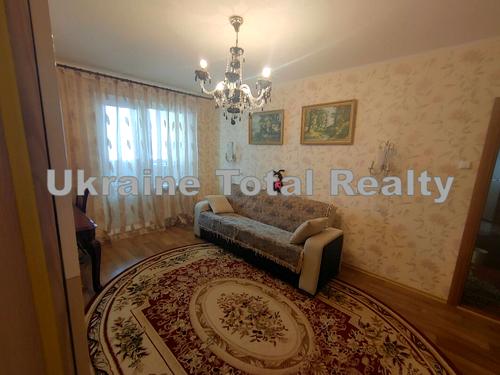 квартира за адресою Милославська вул., 16