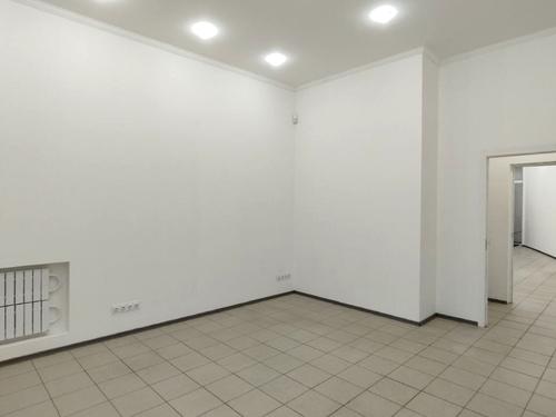 комерційна за адресою Чернишевська вул., 28а
