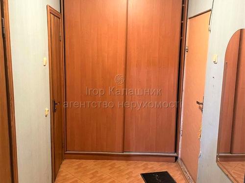 квартира по адресу Ревуцкого ул., 42-Б