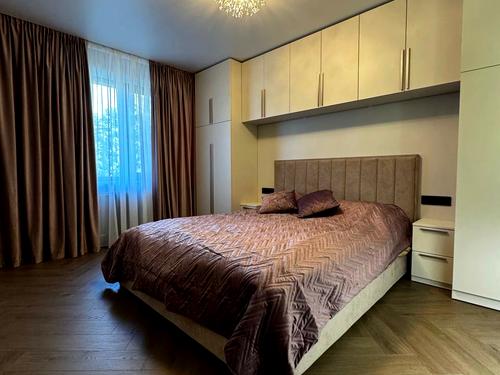 квартира за адресою Оленівська вул., 8