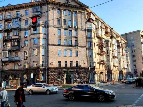 комерційна за адресою Михайла Грушевського вул., 34/1