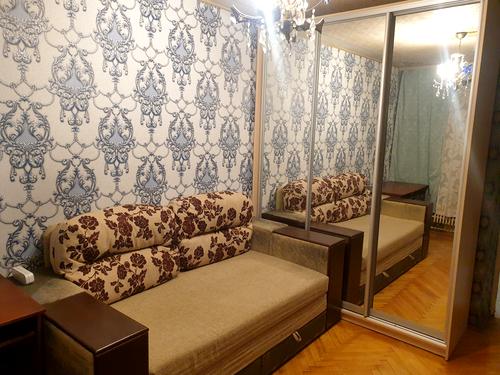 квартира за адресою Дніпровська набережна вул., 7