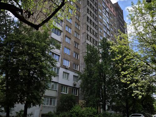 квартира за адресою Композитора Лятошинського вул., 8