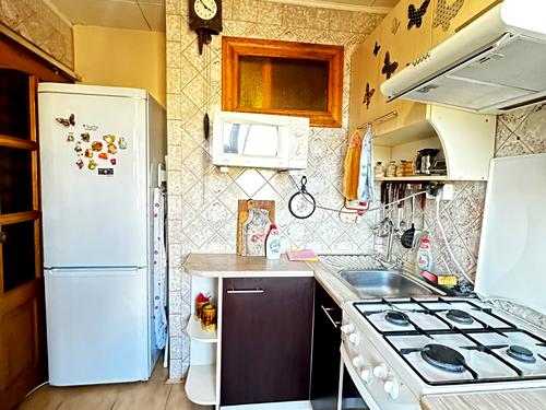 квартира за адресою Космонавтів вул., 8