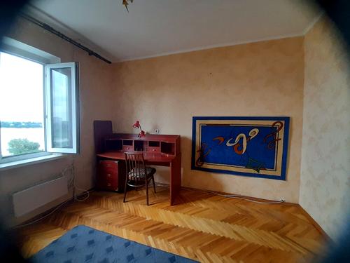 квартира за адресою Ревуцького вул., 44