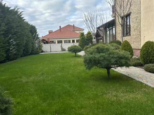 будинок за адресою Центральна вул., 72