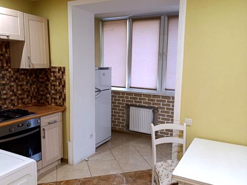 квартира за адресою Євгена Чикаленка вул., 59к