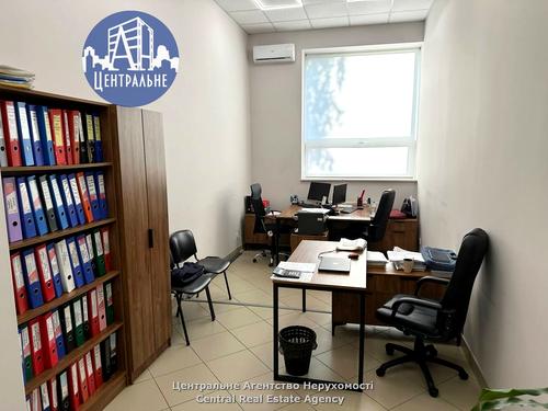 комерційна за адресою Нагірна вул., 7