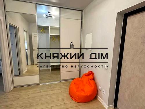 квартира по адресу Ревуцкого ул., 40-Б