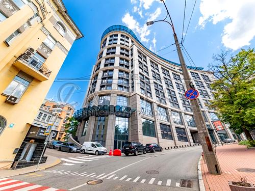 комерційна за адресою Лютеранська вул., 14в